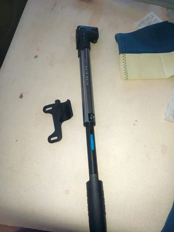 New B'Twin 500 manual telescopic bicycle pump or other – photo 4